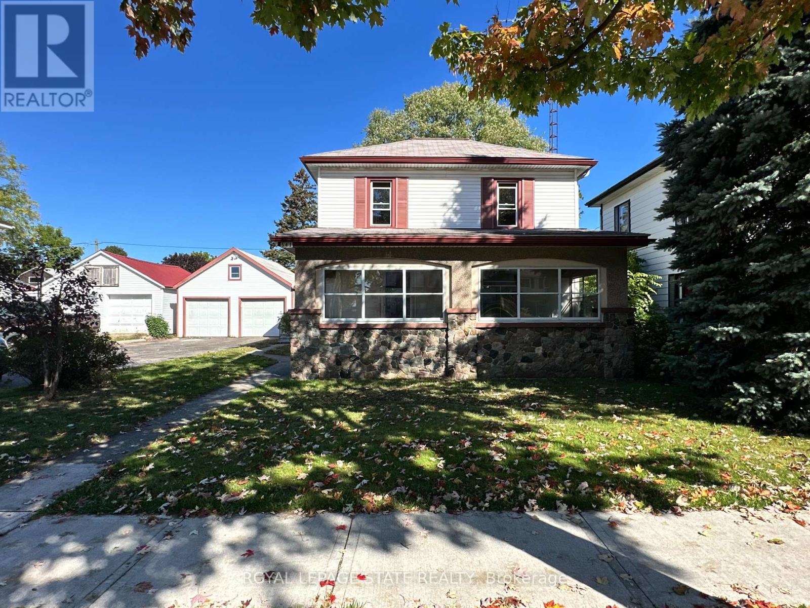 541 Broad Street E, Haldimand (Dunnville), Ontario  N1A 1G7 - Photo 3 - X12448235