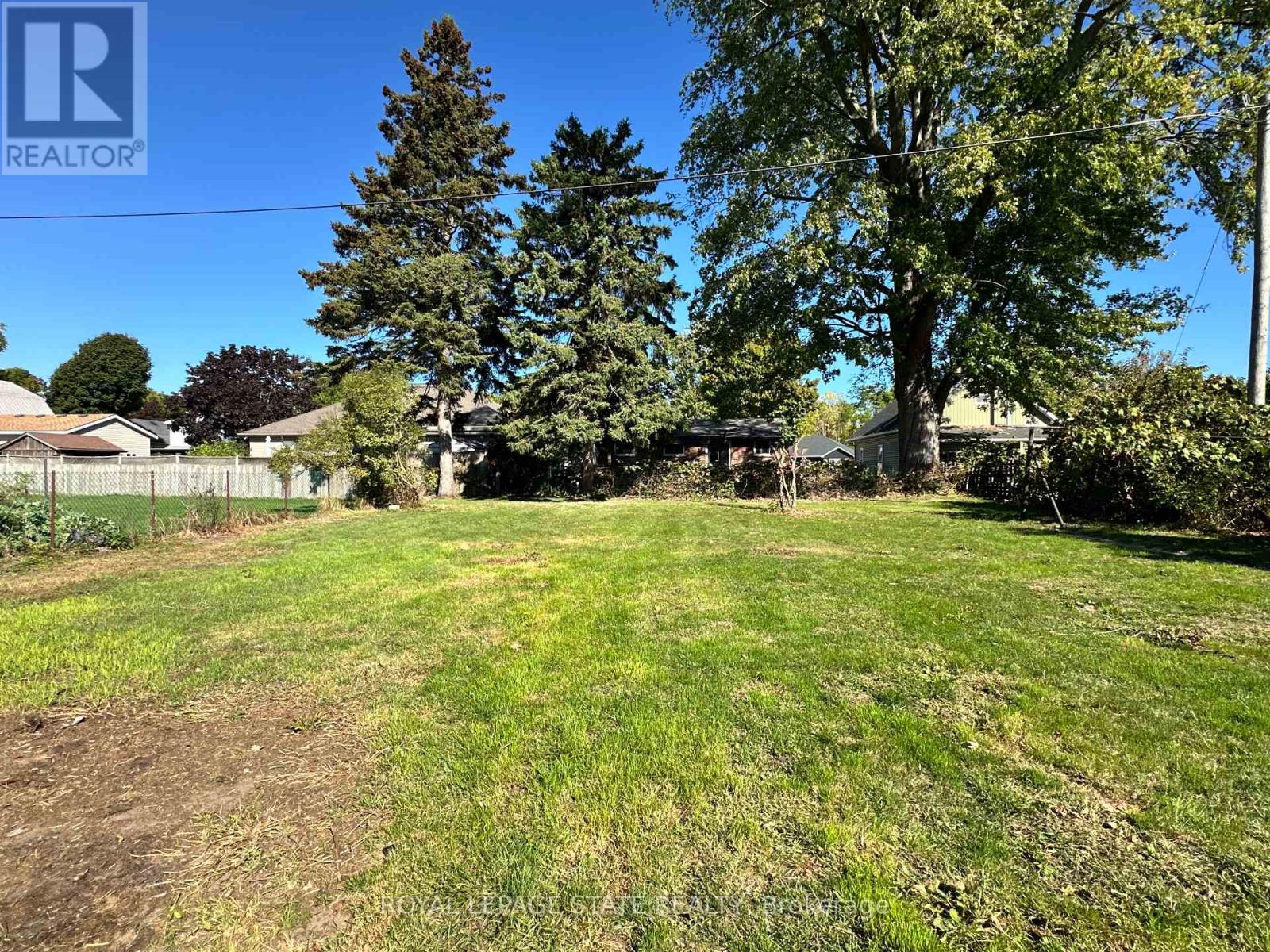 541 Broad Street E, Haldimand (Dunnville), Ontario  N1A 1G7 - Photo 30 - X12448235