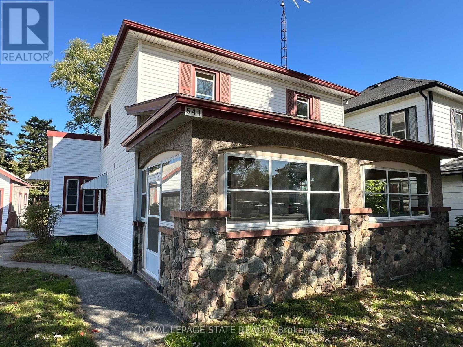 541 Broad Street E, Haldimand (Dunnville), Ontario  N1A 1G7 - Photo 4 - X12448235