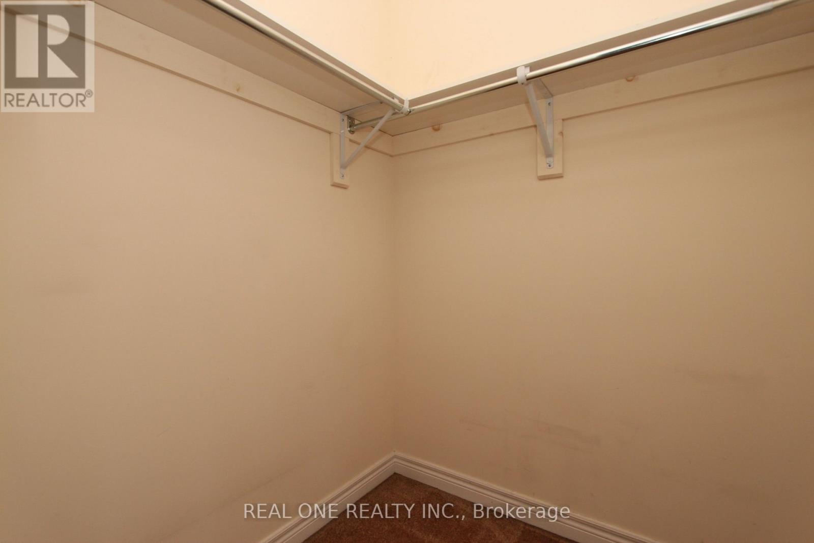 19 Browview Drive, Hamilton, Ontario  L8B 0L4 - Photo 18 - X12448250