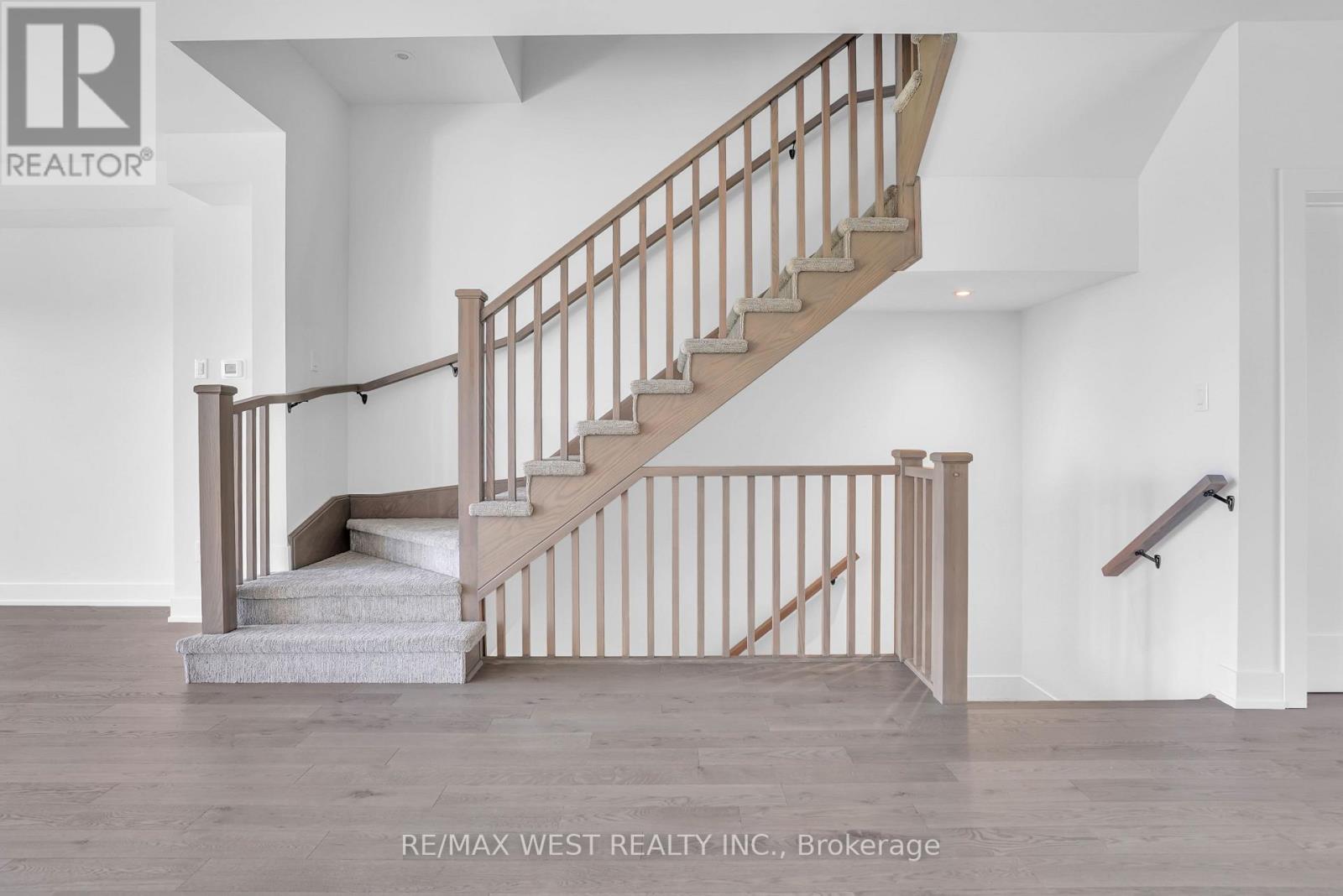 25 - 117 Sladden Court, Blue Mountains, Ontario  N0H 2P0 - Photo 6 - X12448263
