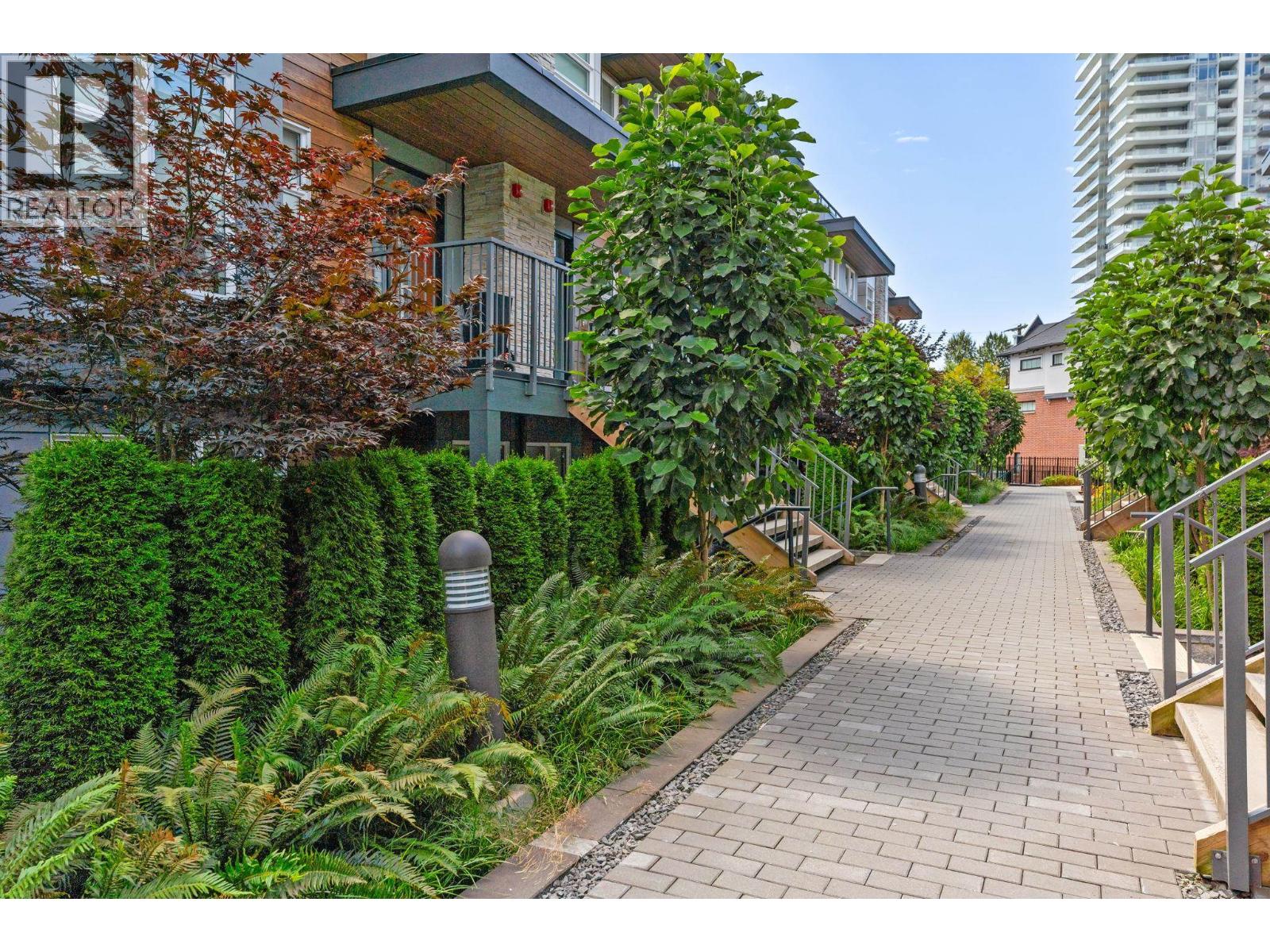111 2060 Curling Road, North Vancouver, British Columbia  V7P 0E1 - Photo 8 - R3055919