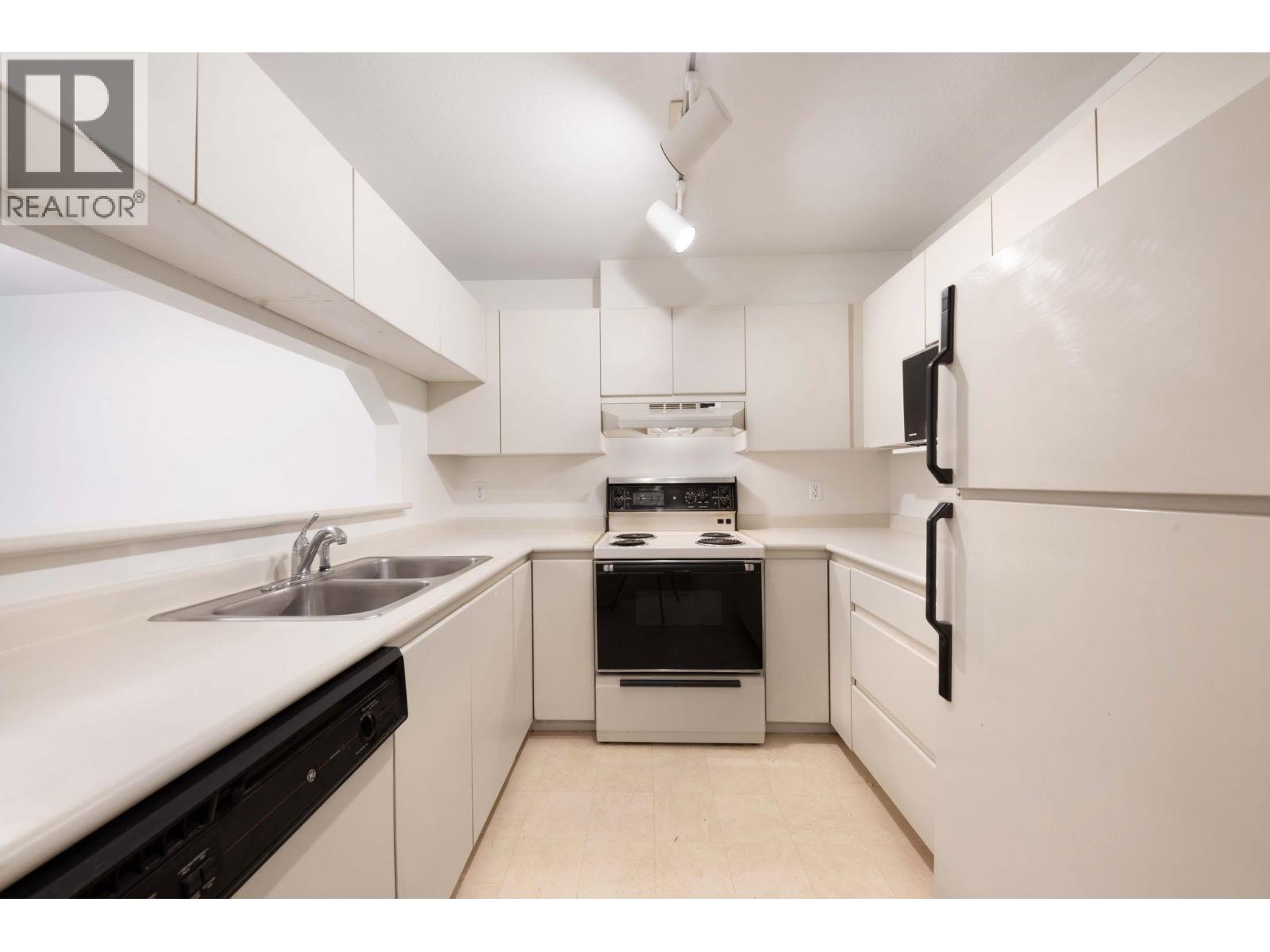 109 315 E 3rd Street, North Vancouver, British Columbia  V7L 1G1 - Photo 10 - R3055936