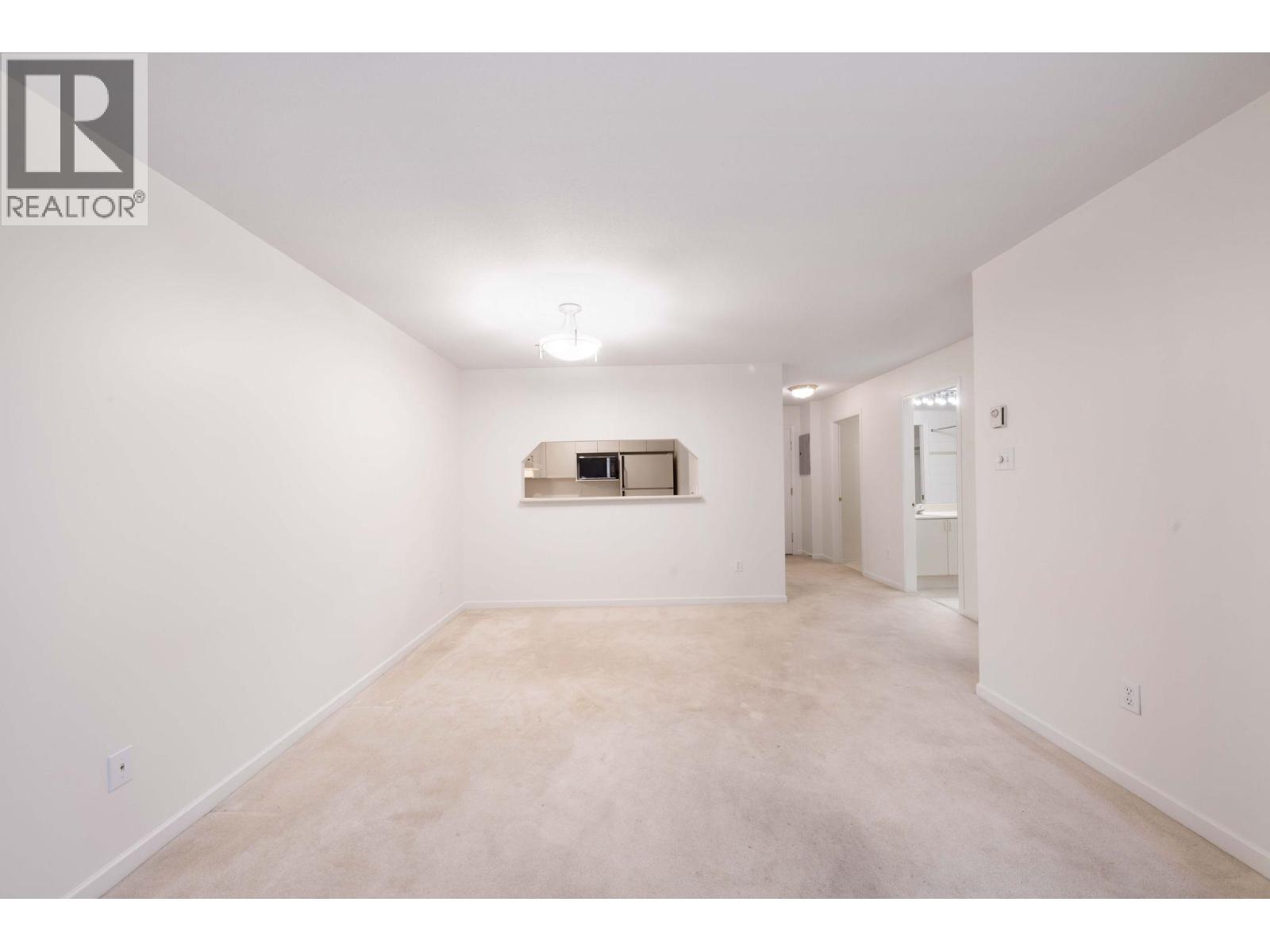 109 315 E 3rd Street, North Vancouver, British Columbia  V7L 1G1 - Photo 8 - R3055936