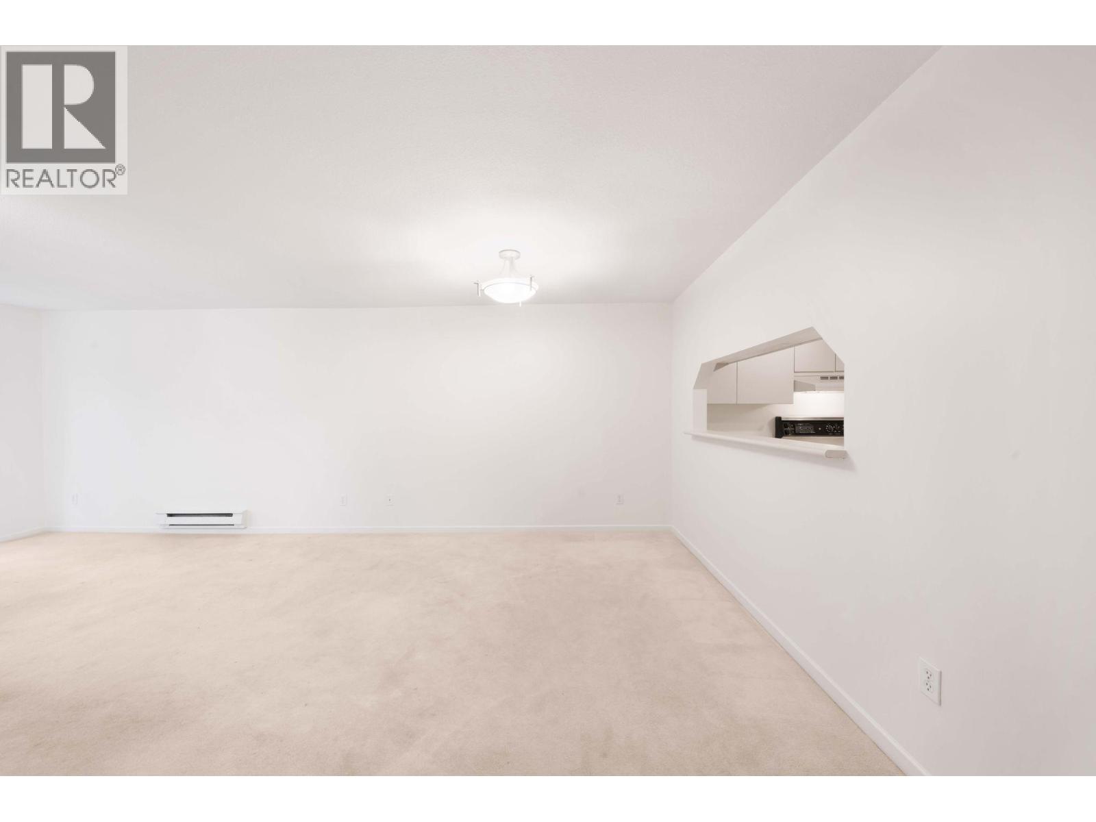 109 315 E 3rd Street, North Vancouver, British Columbia  V7L 1G1 - Photo 9 - R3055936