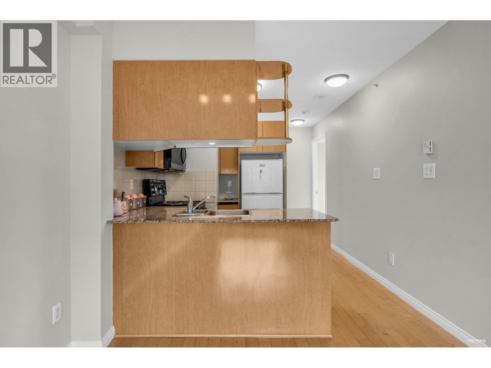 1608 1189 Howe Street, Vancouver, British Columbia  V6Z 2X4 - Photo 10 - R3055957