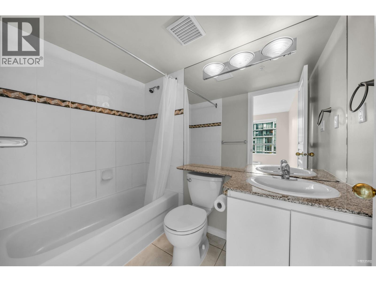 1608 1189 Howe Street, Vancouver, British Columbia  V6Z 2X4 - Photo 16 - R3055957