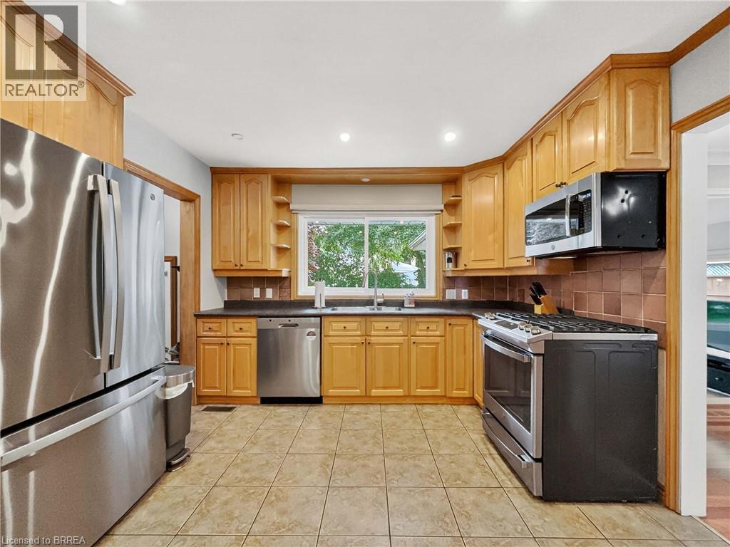 6 Sherry Lane, Brantford, Ontario  N3R 2T2 - Photo 8 - 40756750