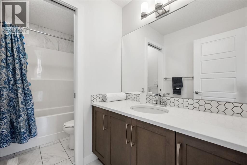 464 Bayview Way Sw, Airdrie, Alberta  T4B 5A7 - Photo 25 - A2258167