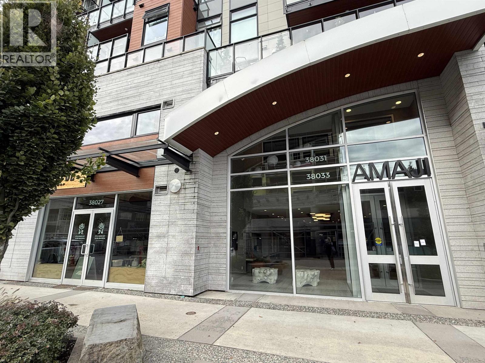 38027 Second Avenue, Squamish, British Columbia  V8B 0C4 - Photo 1 - C8072786