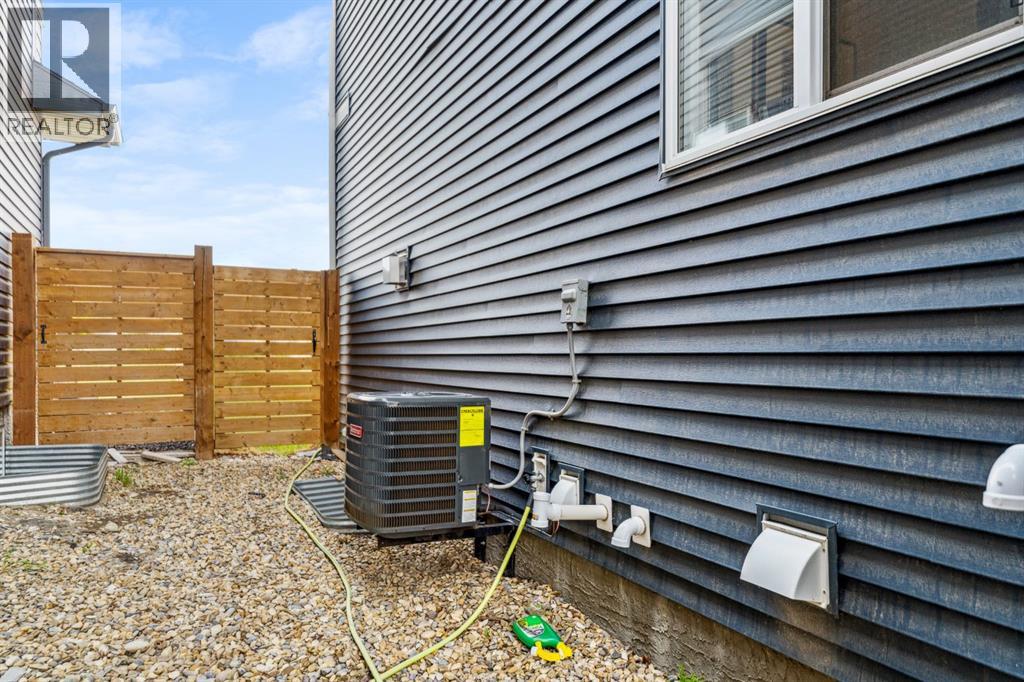 428 Chinook Gate Square, Airdrie, Alberta  T4B 4V9 - Photo 41 - A2260858
