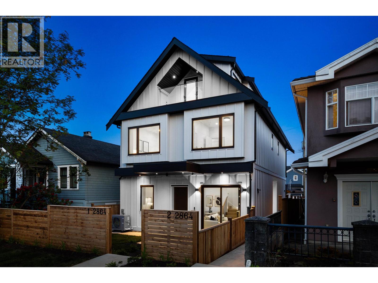 2 2864 E GEORGIA STREET, Vancouver, British Columbia
