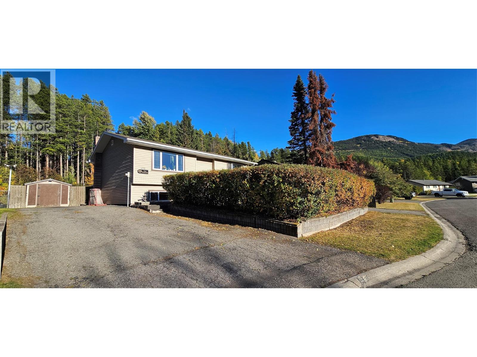 430 White Birch Crescent, Sparwood, British Columbia  V0B 2G0 - Photo 1 - 10365133
