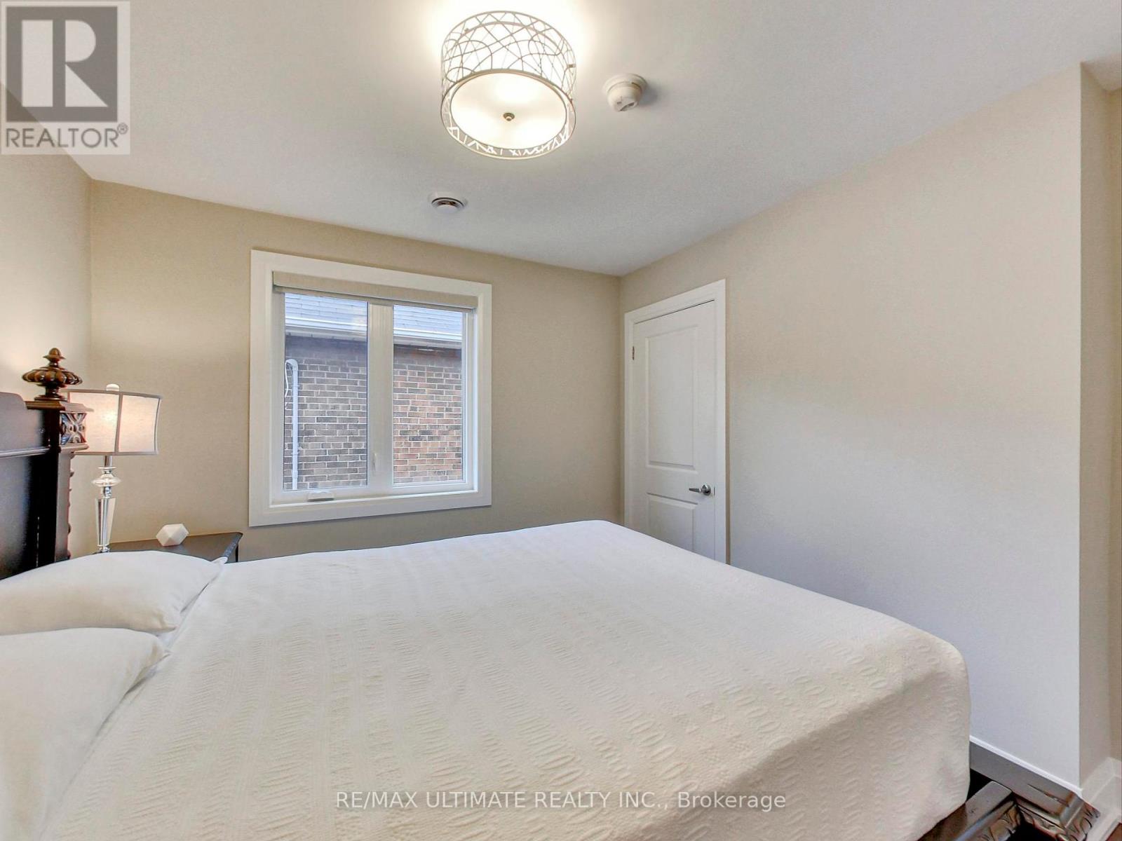 Apt #2 - 728 Vaughan Road, Toronto, Ontario  M6E 2Y9 - Photo 15 - C12448296