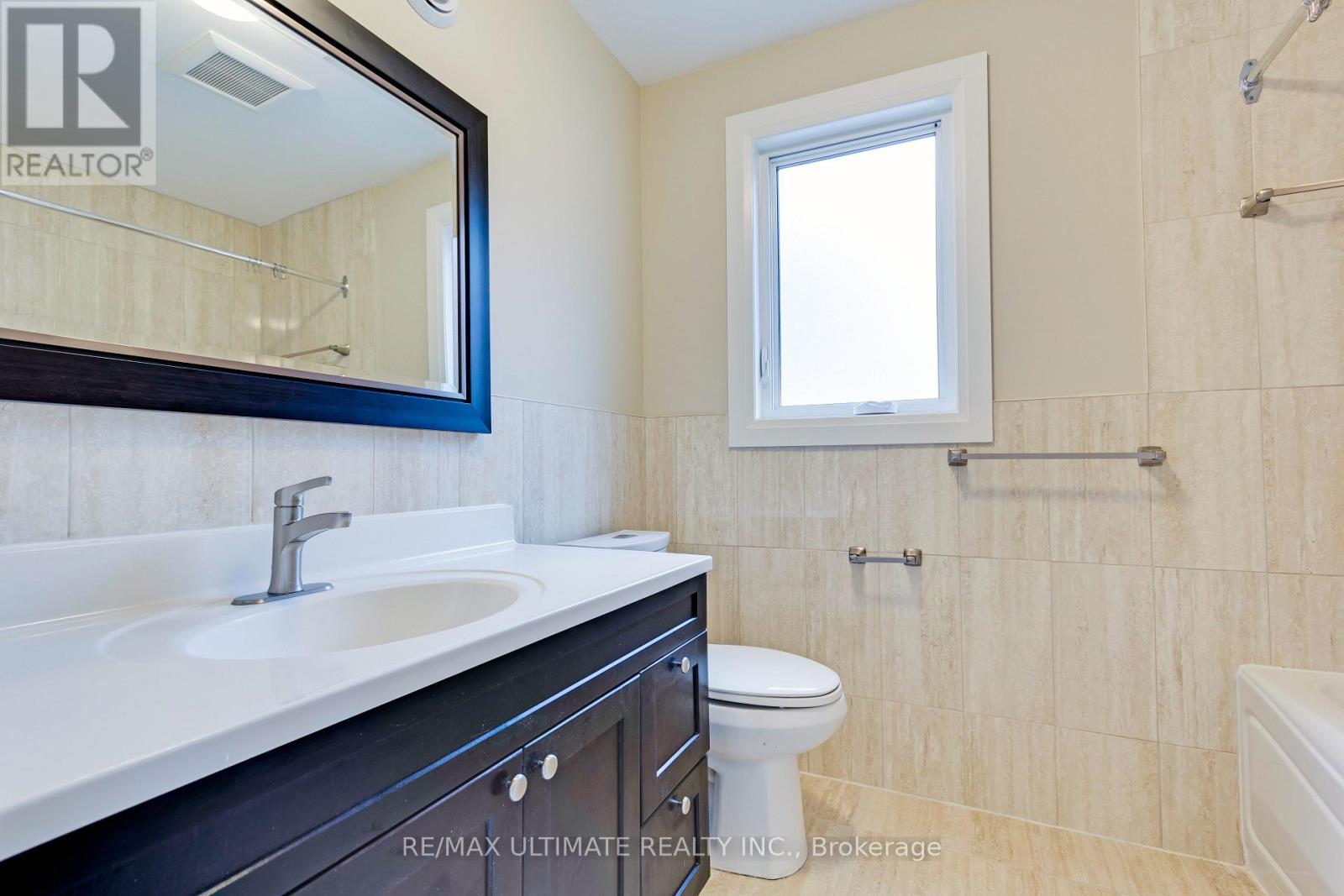 Apt #2 - 728 Vaughan Road, Toronto, Ontario  M6E 2Y9 - Photo 20 - C12448296