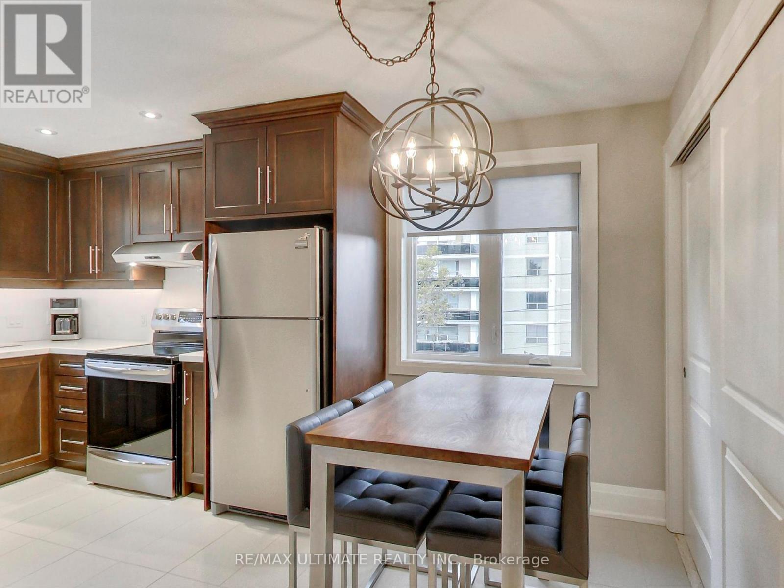 Apt #2 - 728 Vaughan Road, Toronto, Ontario  M6E 2Y9 - Photo 7 - C12448296