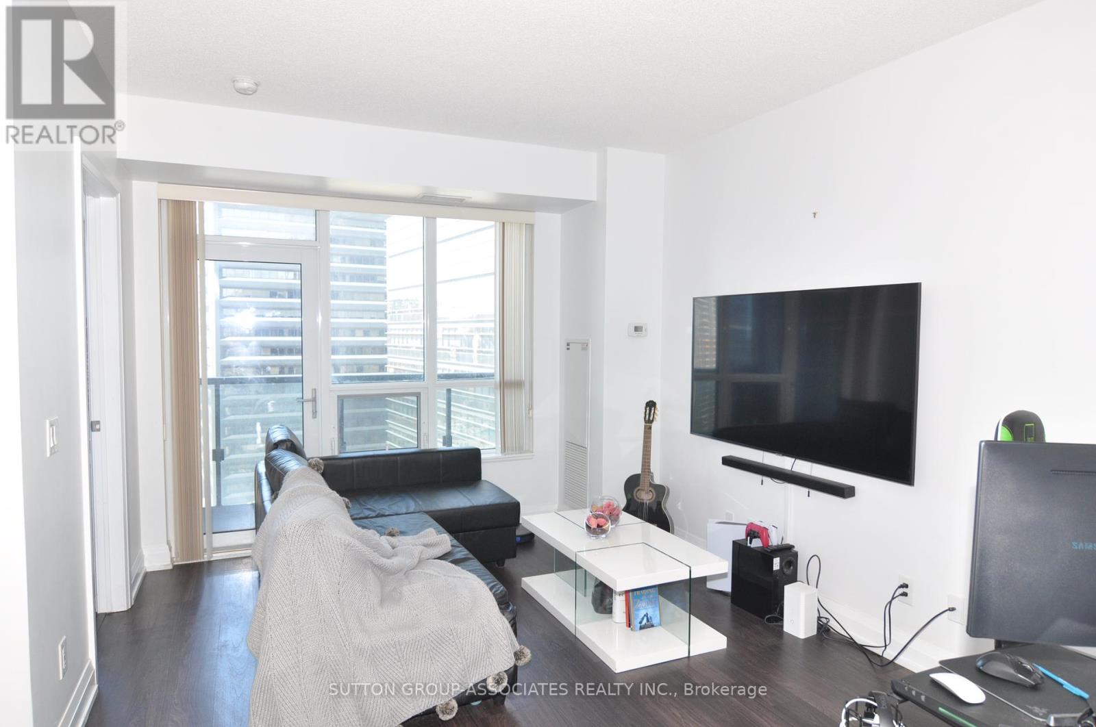 1303 - 2 Anndale Drive, Toronto, Ontario  M2N 0G5 - Photo 11 - C12448298