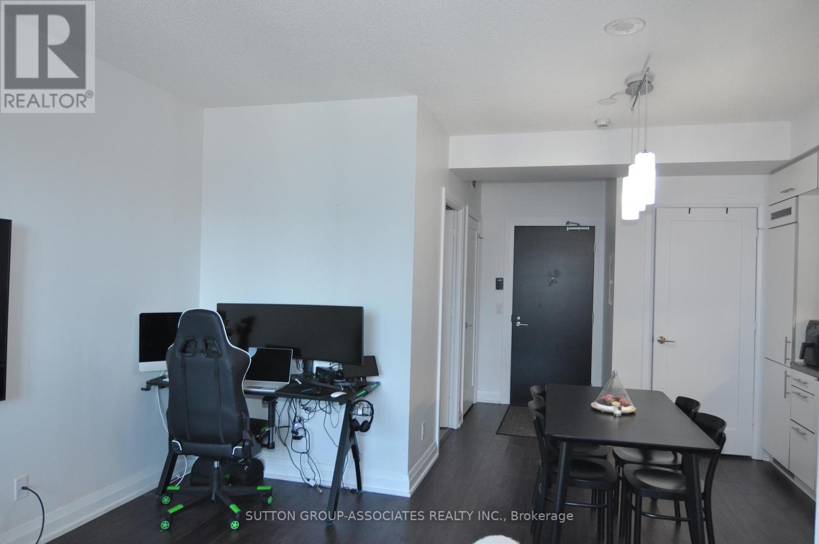 1303 - 2 Anndale Drive, Toronto, Ontario  M2N 0G5 - Photo 12 - C12448298