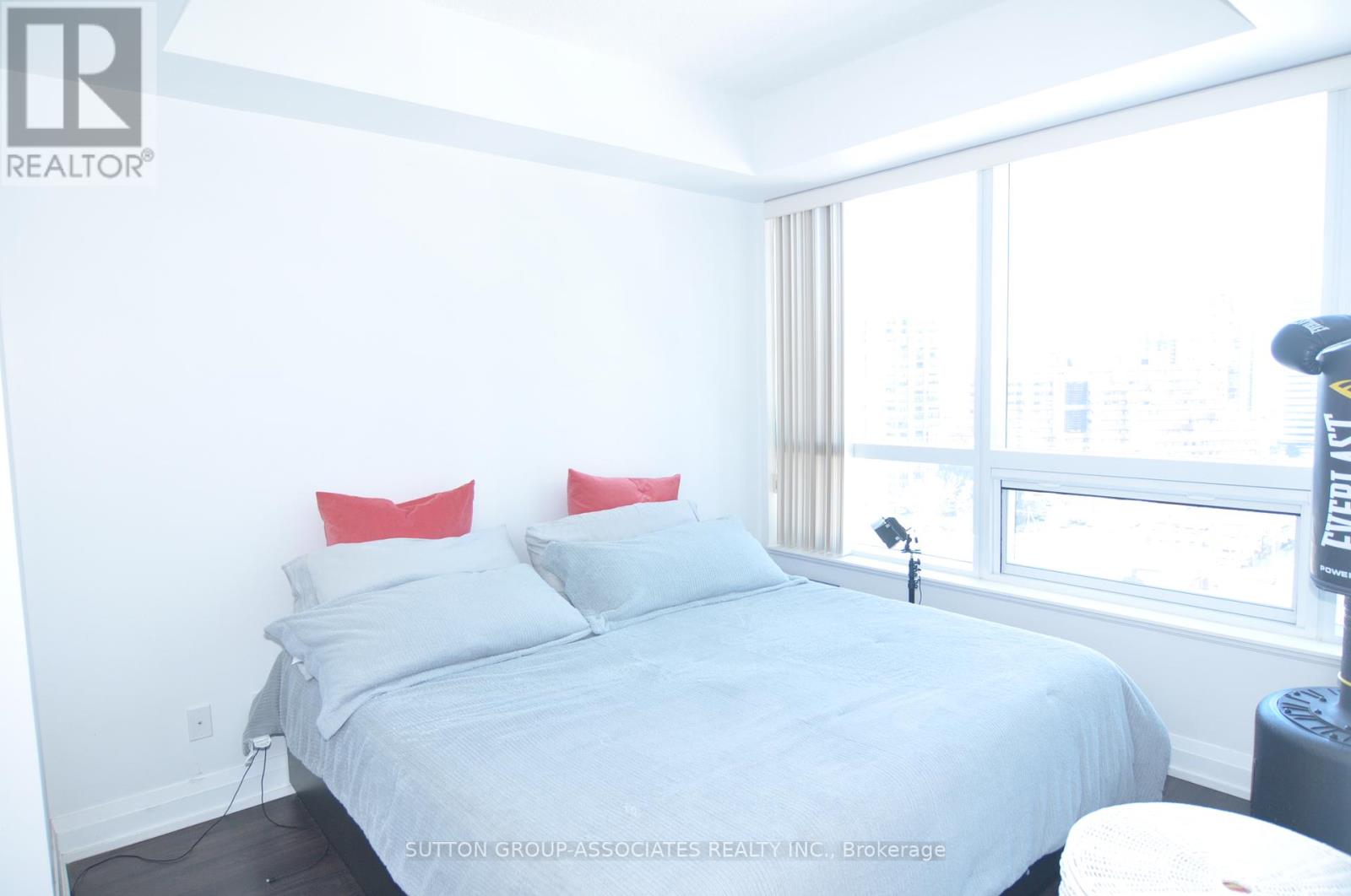 1303 - 2 Anndale Drive, Toronto, Ontario  M2N 0G5 - Photo 14 - C12448298