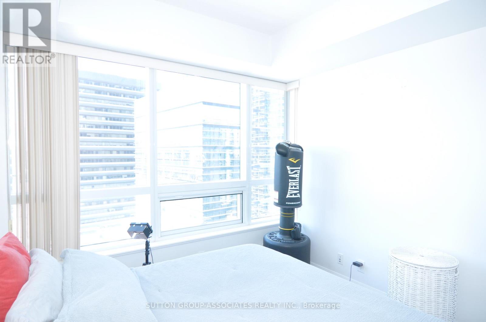 1303 - 2 Anndale Drive, Toronto, Ontario  M2N 0G5 - Photo 16 - C12448298