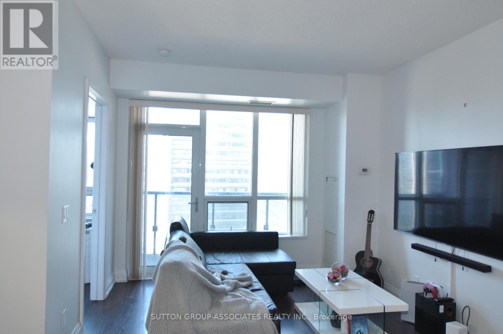 1303 - 2 Anndale Drive, Toronto, Ontario  M2N 0G5 - Photo 7 - C12448298