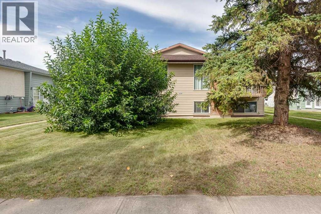 5210 61 Avenue, Olds, Alberta  T4H 1L3 - Photo 2 - A2249896
