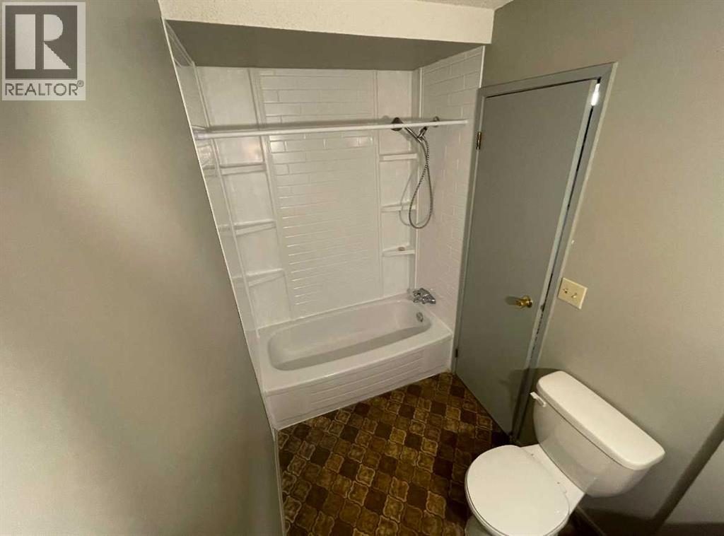 5210 61 Avenue, Olds, Alberta  T4H 1L3 - Photo 26 - A2249896