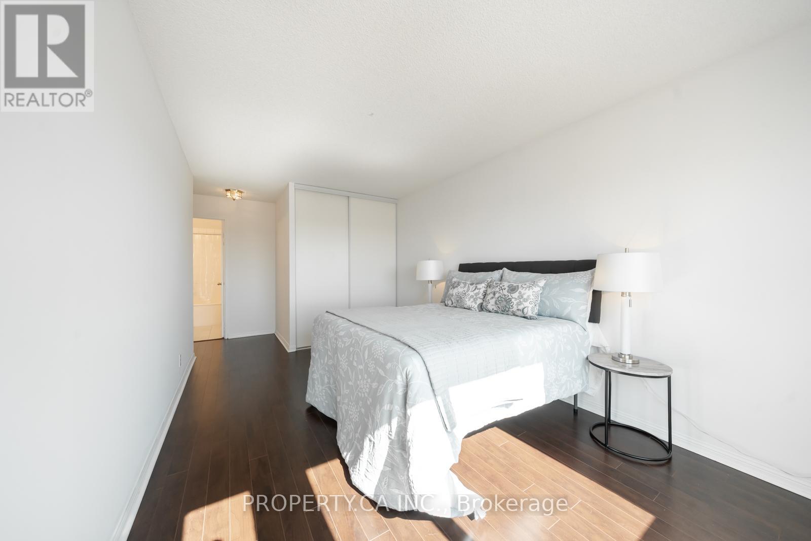 1707 - 8 Lee Centre Drive, Toronto, Ontario  M1H 3J1 - Photo 12 - E12416930