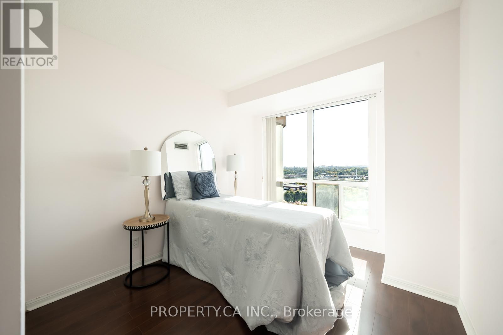 1707 - 8 Lee Centre Drive, Toronto, Ontario  M1H 3J1 - Photo 2 - E12416930