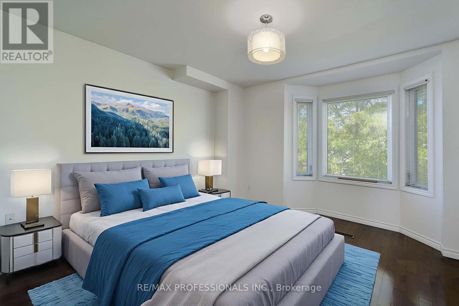 945 Logan Avenue, Toronto, Ontario  M4K 3E3 - Photo 14 - E12447114
