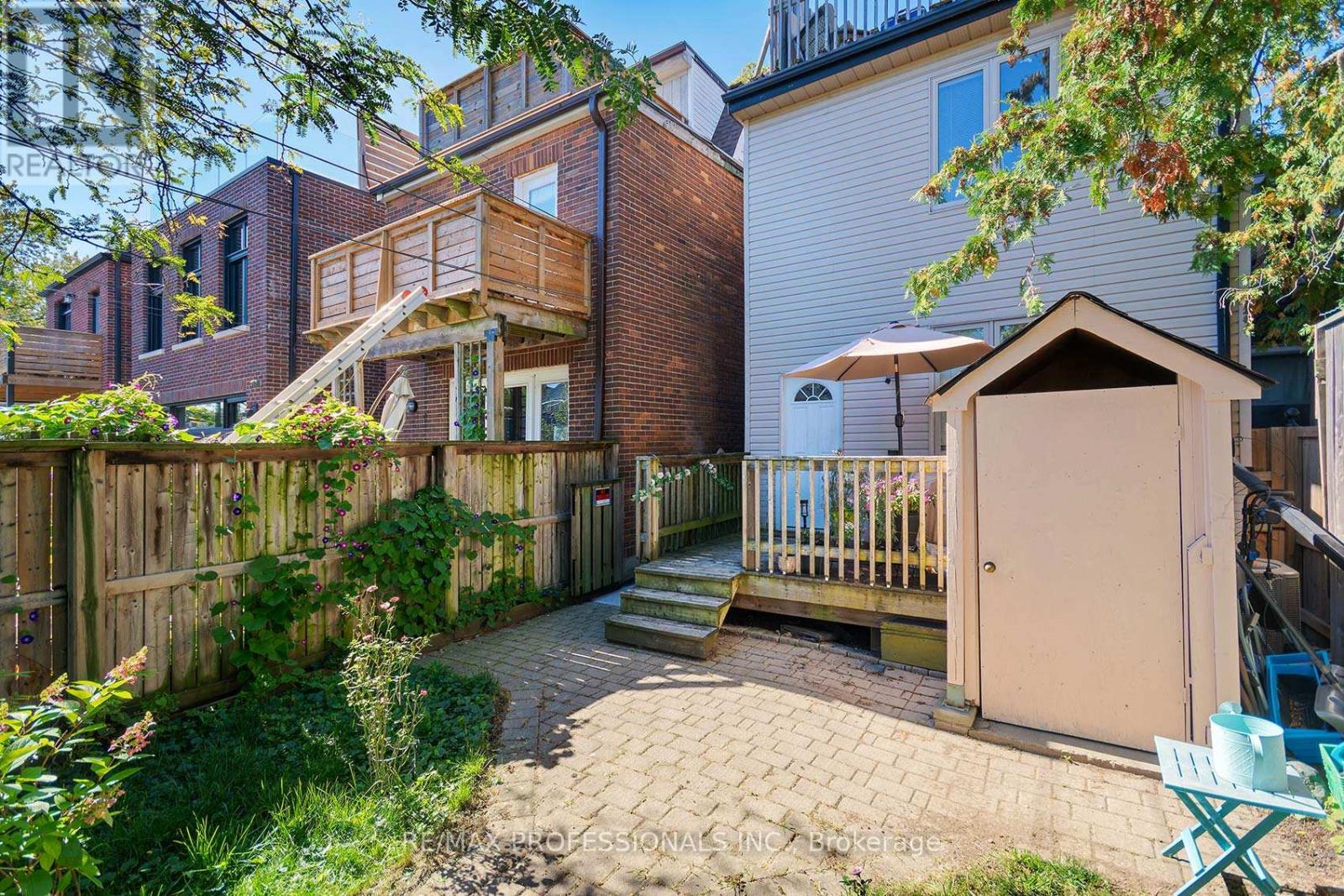 945 Logan Avenue, Toronto, Ontario  M4K 3E3 - Photo 26 - E12447114