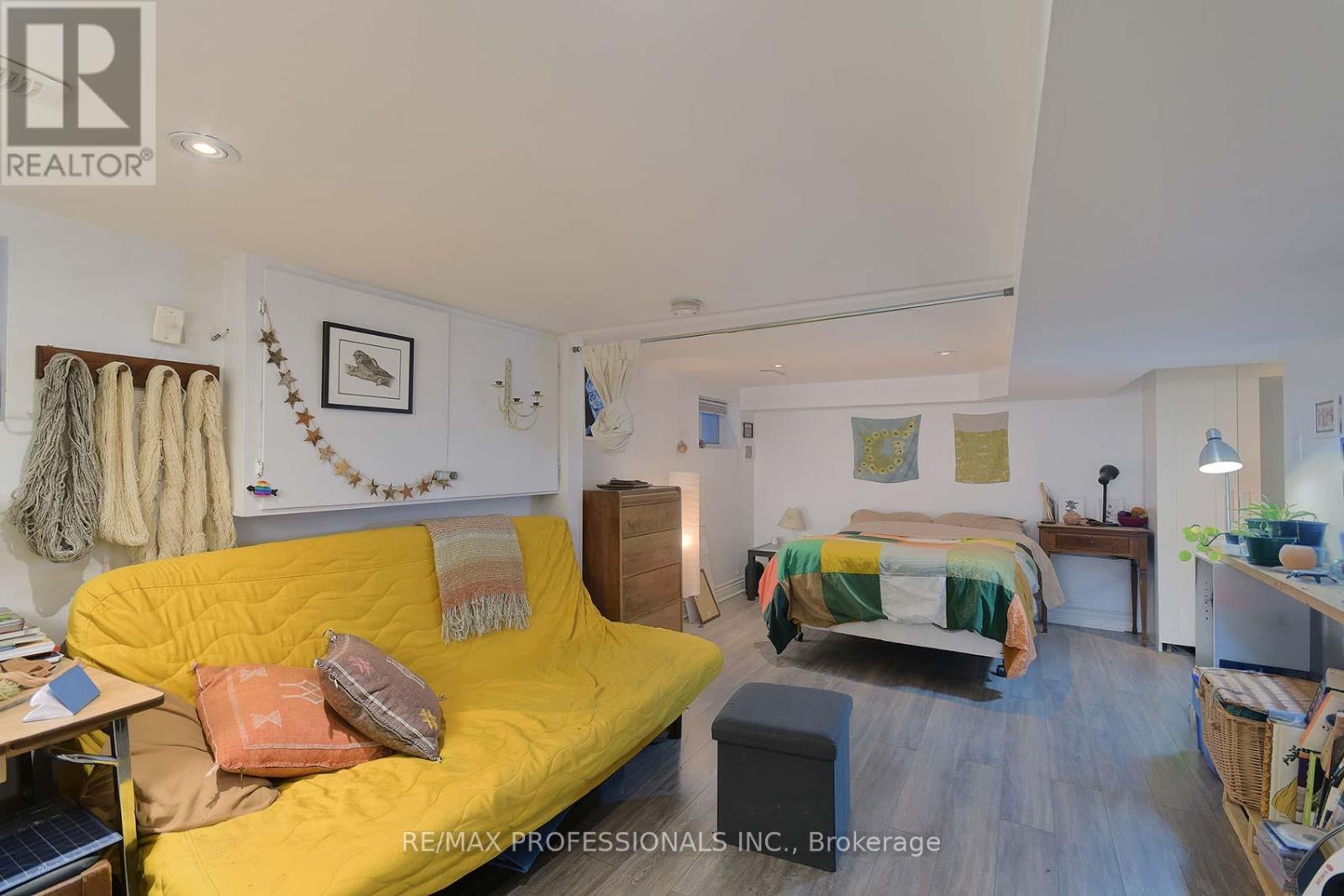 945 Logan Avenue, Toronto, Ontario  M4K 3E3 - Photo 30 - E12447114