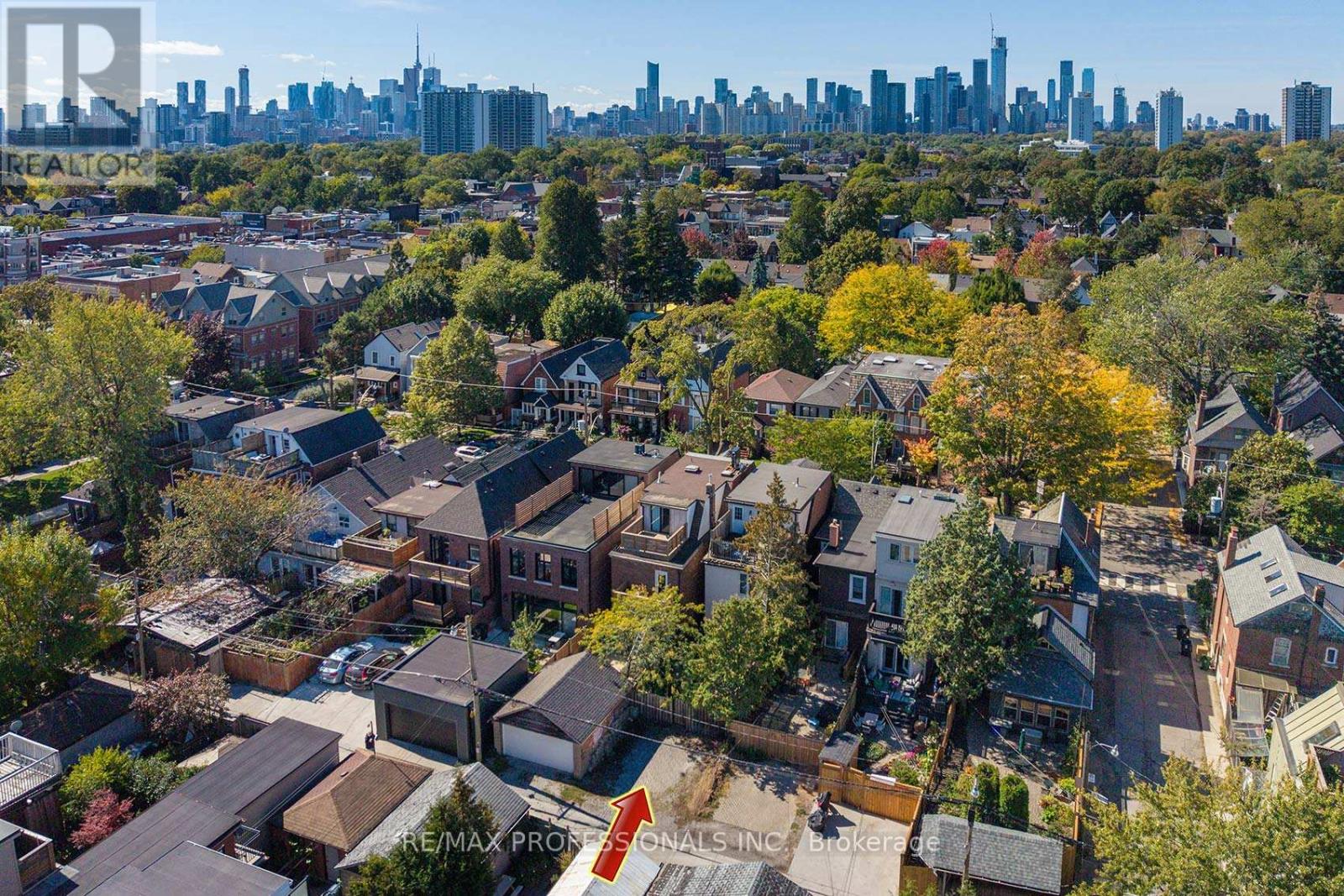 945 Logan Avenue, Toronto, Ontario  M4K 3E3 - Photo 38 - E12447114