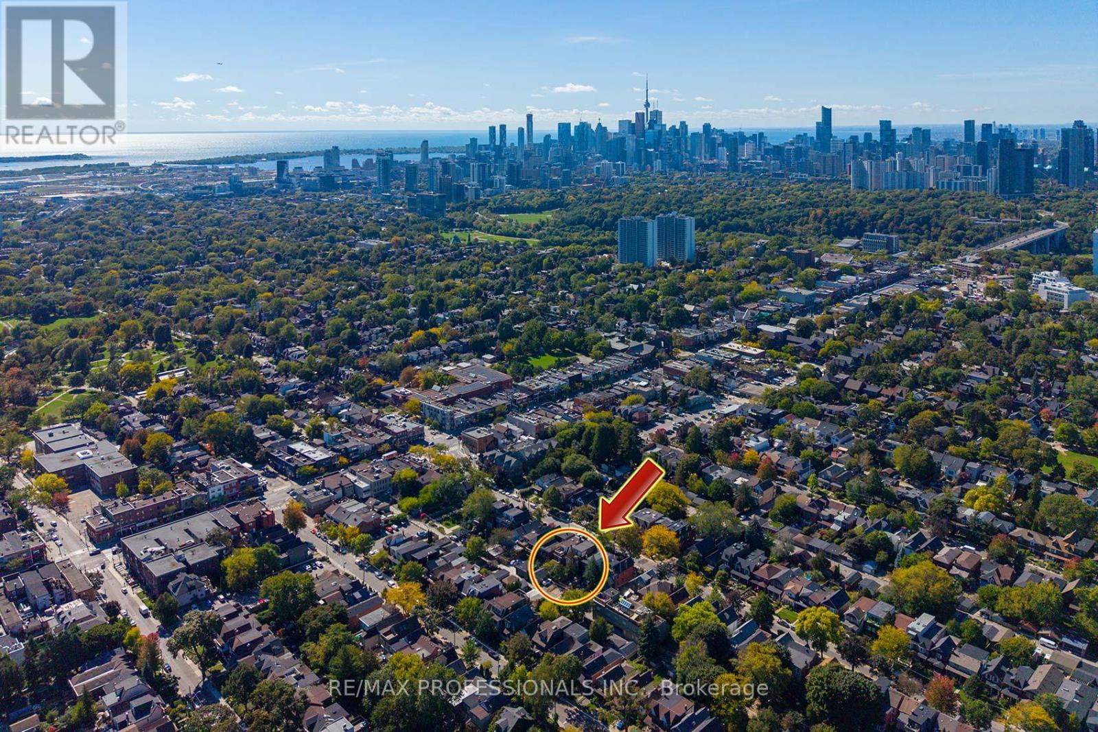 945 Logan Avenue, Toronto, Ontario  M4K 3E3 - Photo 41 - E12447114