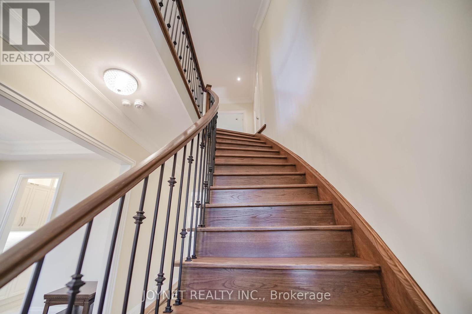 535 Rougemount Drive, Pickering (Rosebank), Ontario  L1W 2C1 - Photo 24 - E12448269