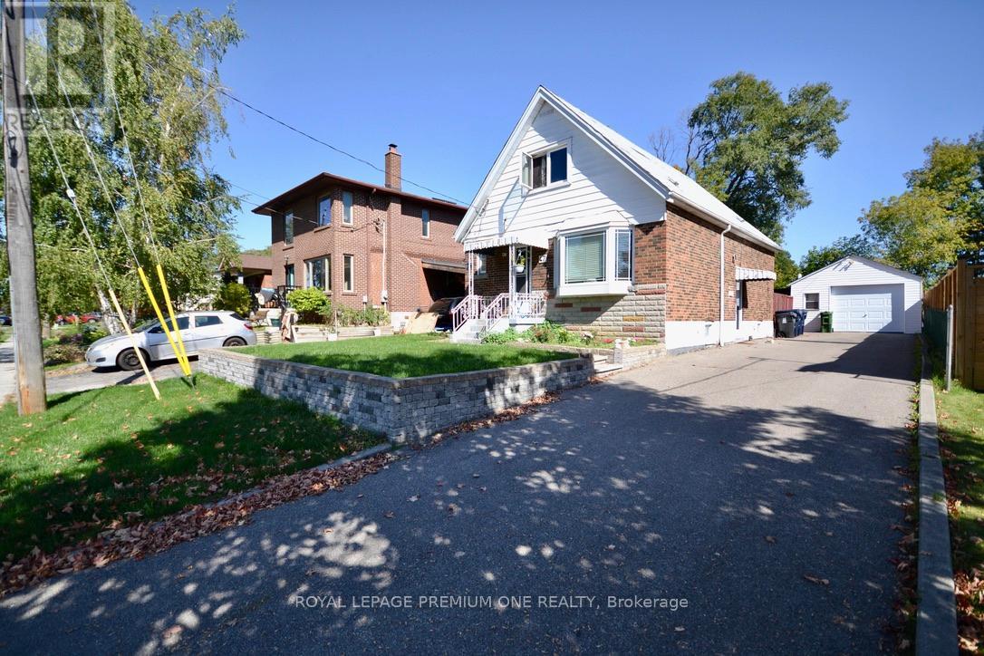 47 SINGLETON ROAD, Toronto, Ontario