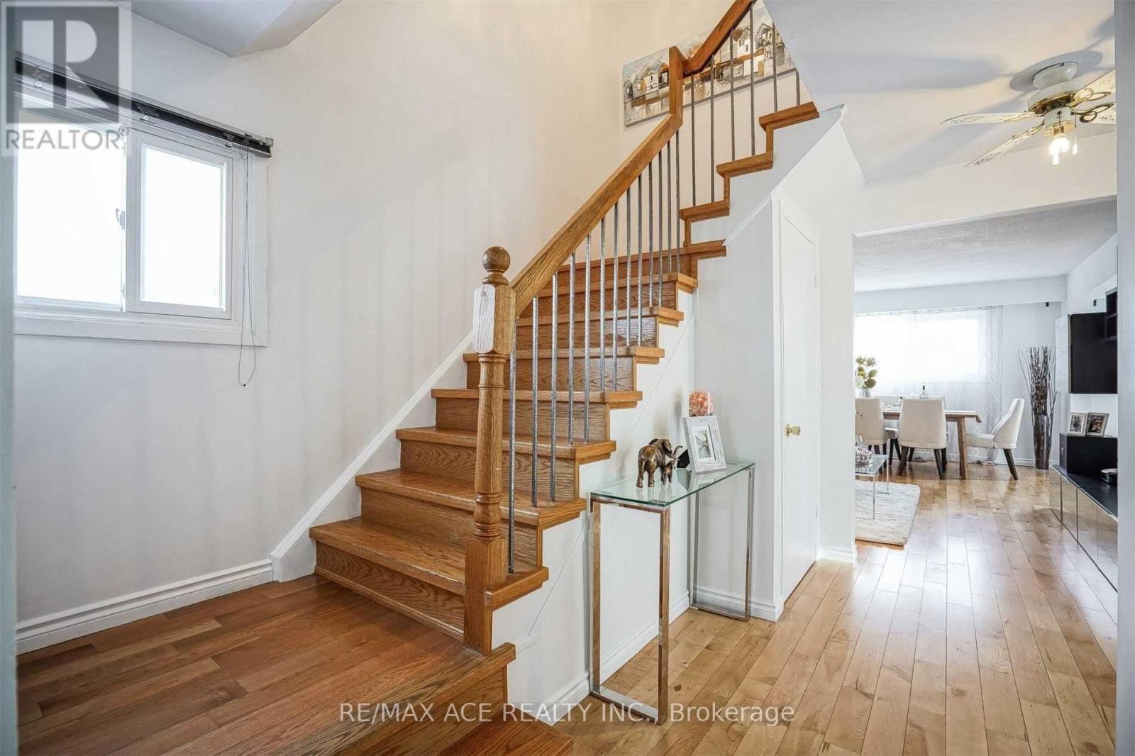 Main - 113 Placentia Boulevard, Toronto, Ontario  M1S 4C9 - Photo 4 - E12448285