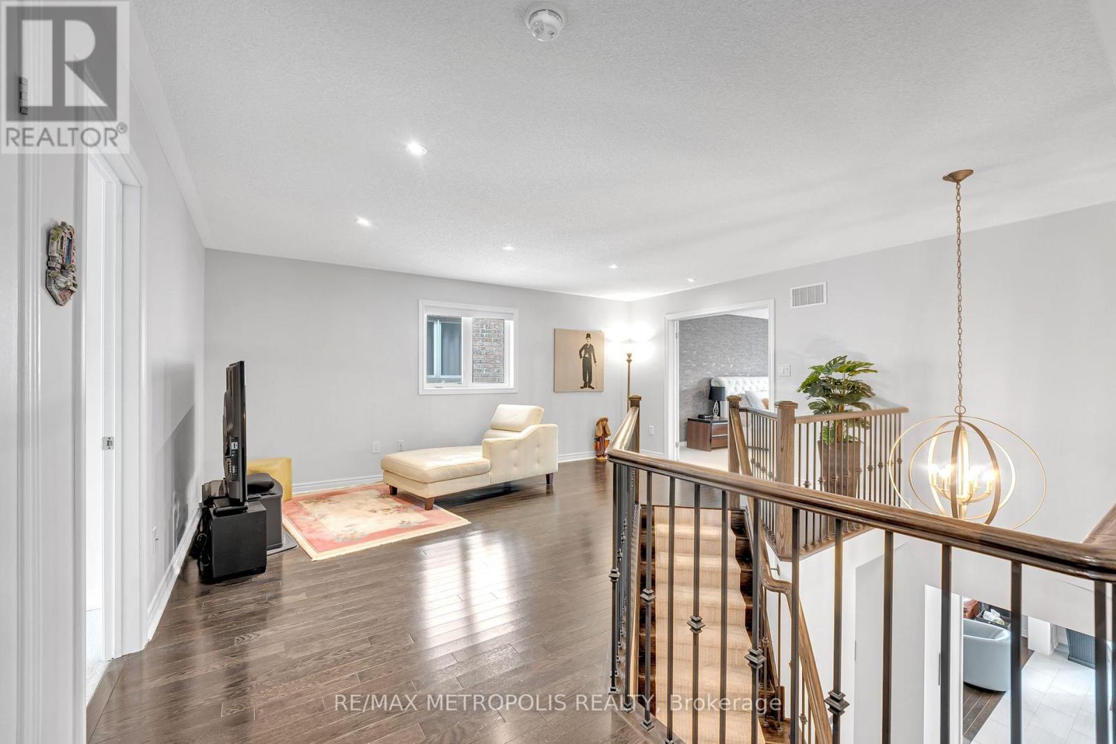 15 Rumbellow Crescent, Ajax (Northeast Ajax), Ontario  L1T 0J9 - Photo 17 - E12448289