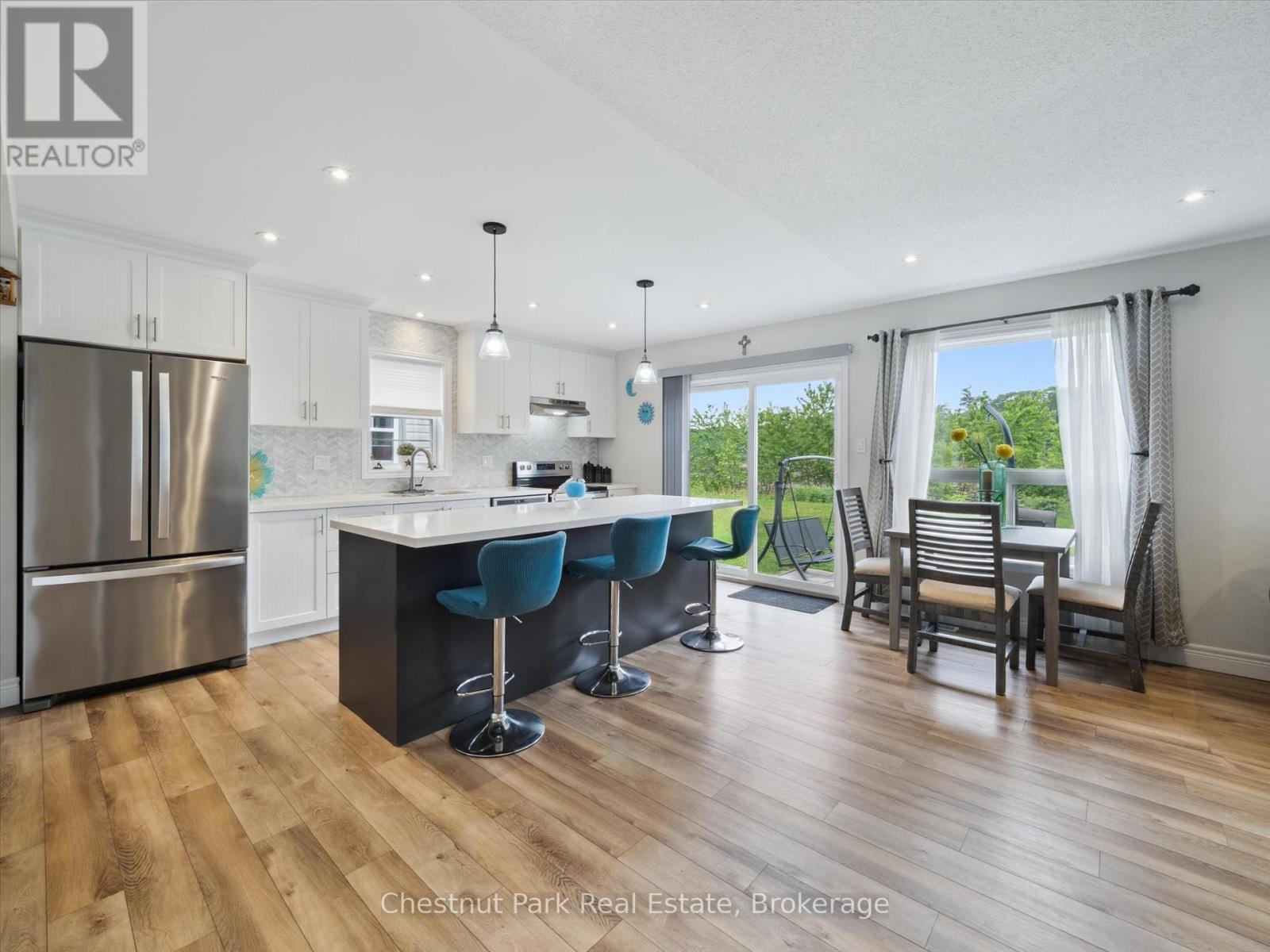 245 WILD ROSE DRIVE, Gravenhurst, Ontario