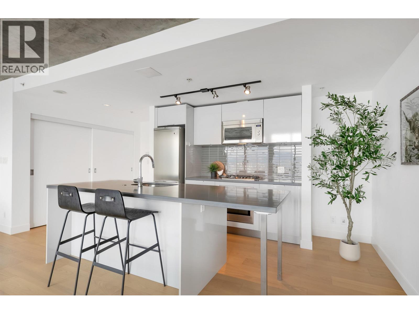 3901 128 W Cordova Street, Vancouver, British Columbia  V6B 0E6 - Photo 6 - R3055868