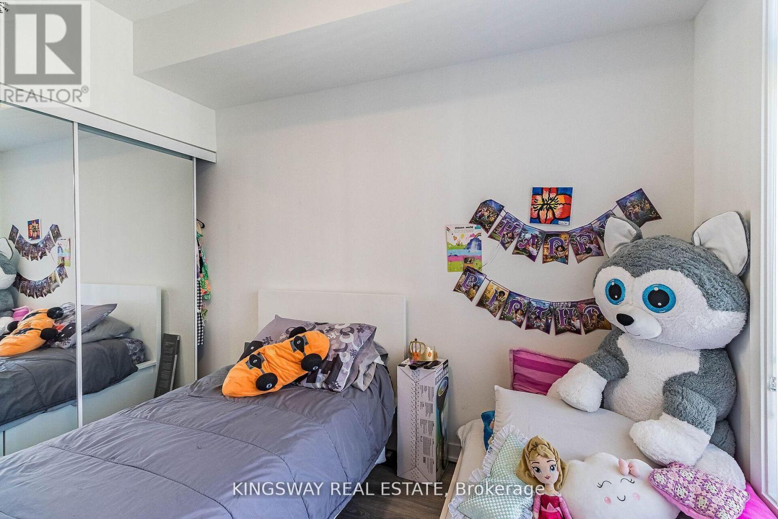 304 - 120 Canon Jackson Drive, Toronto (Brookhaven-Amesbury), Ontario  M6M 0B8 - Photo 11 - W12448273