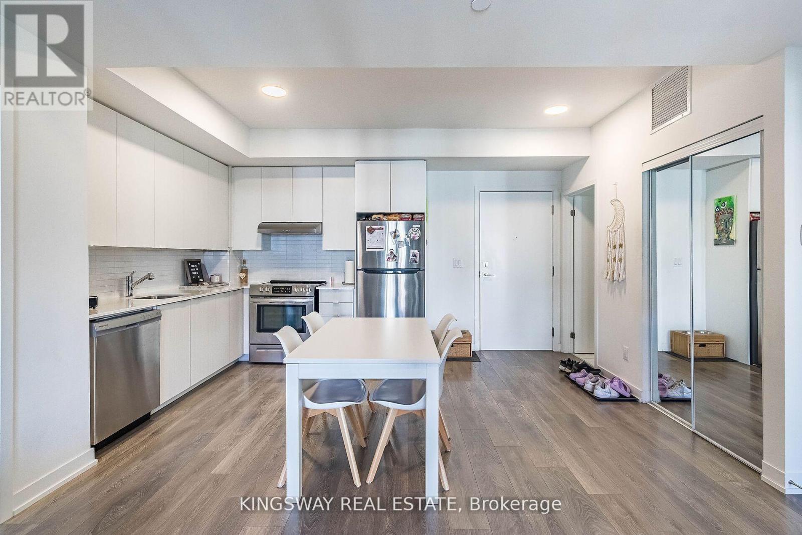 304 - 120 Canon Jackson Drive, Toronto (Brookhaven-Amesbury), Ontario  M6M 0B8 - Photo 17 - W12448273
