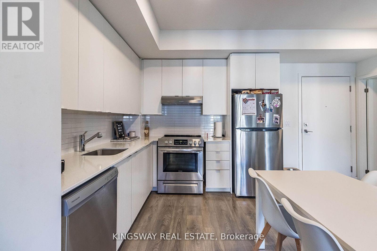 304 - 120 Canon Jackson Drive, Toronto (Brookhaven-Amesbury), Ontario  M6M 0B8 - Photo 19 - W12448273