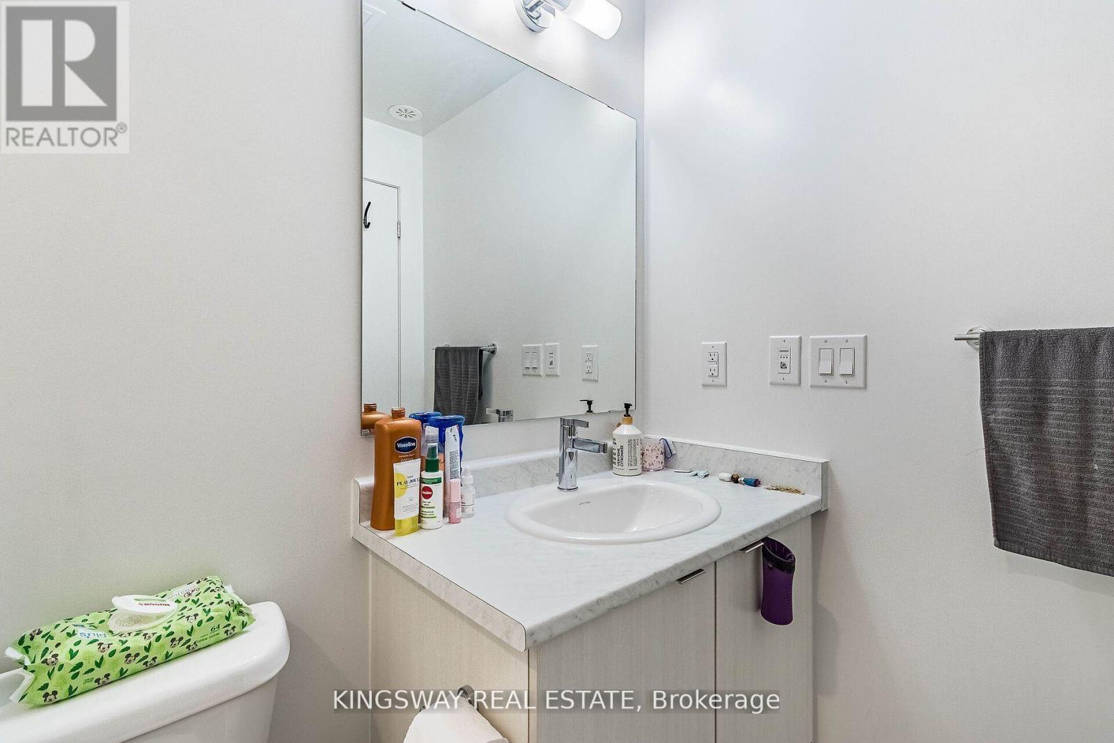 304 - 120 Canon Jackson Drive, Toronto (Brookhaven-Amesbury), Ontario  M6M 0B8 - Photo 33 - W12448273