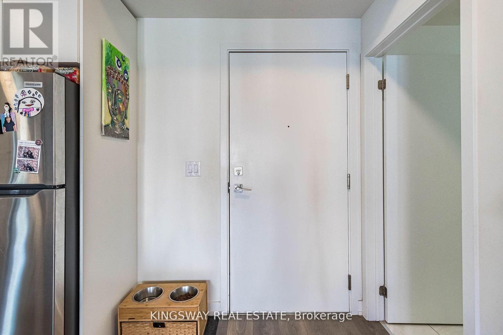 304 - 120 Canon Jackson Drive, Toronto (Brookhaven-Amesbury), Ontario  M6M 0B8 - Photo 7 - W12448273
