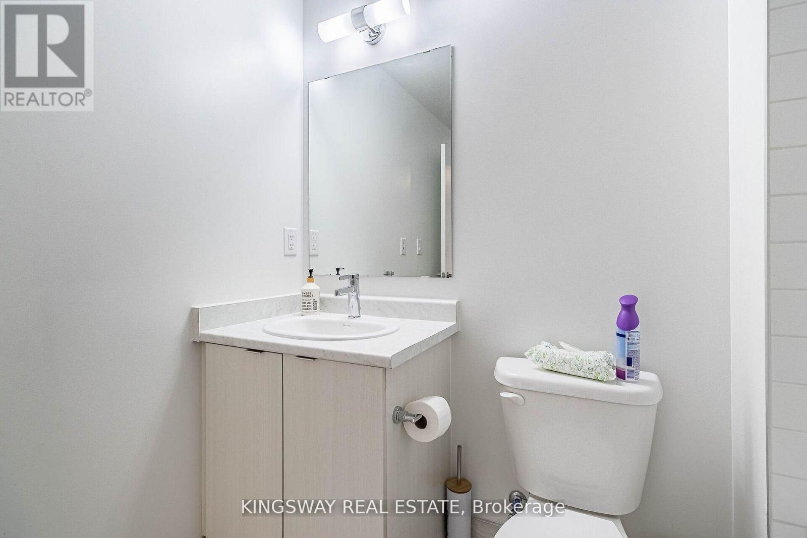 304 - 120 Canon Jackson Drive, Toronto (Brookhaven-Amesbury), Ontario  M6M 0B8 - Photo 9 - W12448273