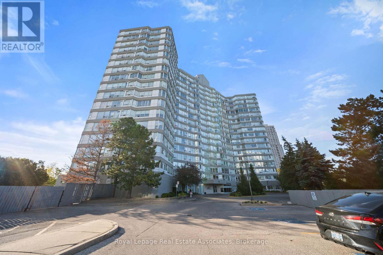 1206 - 50 Kingsbridge Garden Circle, Mississauga (Hurontario), Ontario  L5R 1Y2 - Photo 26 - W12448276