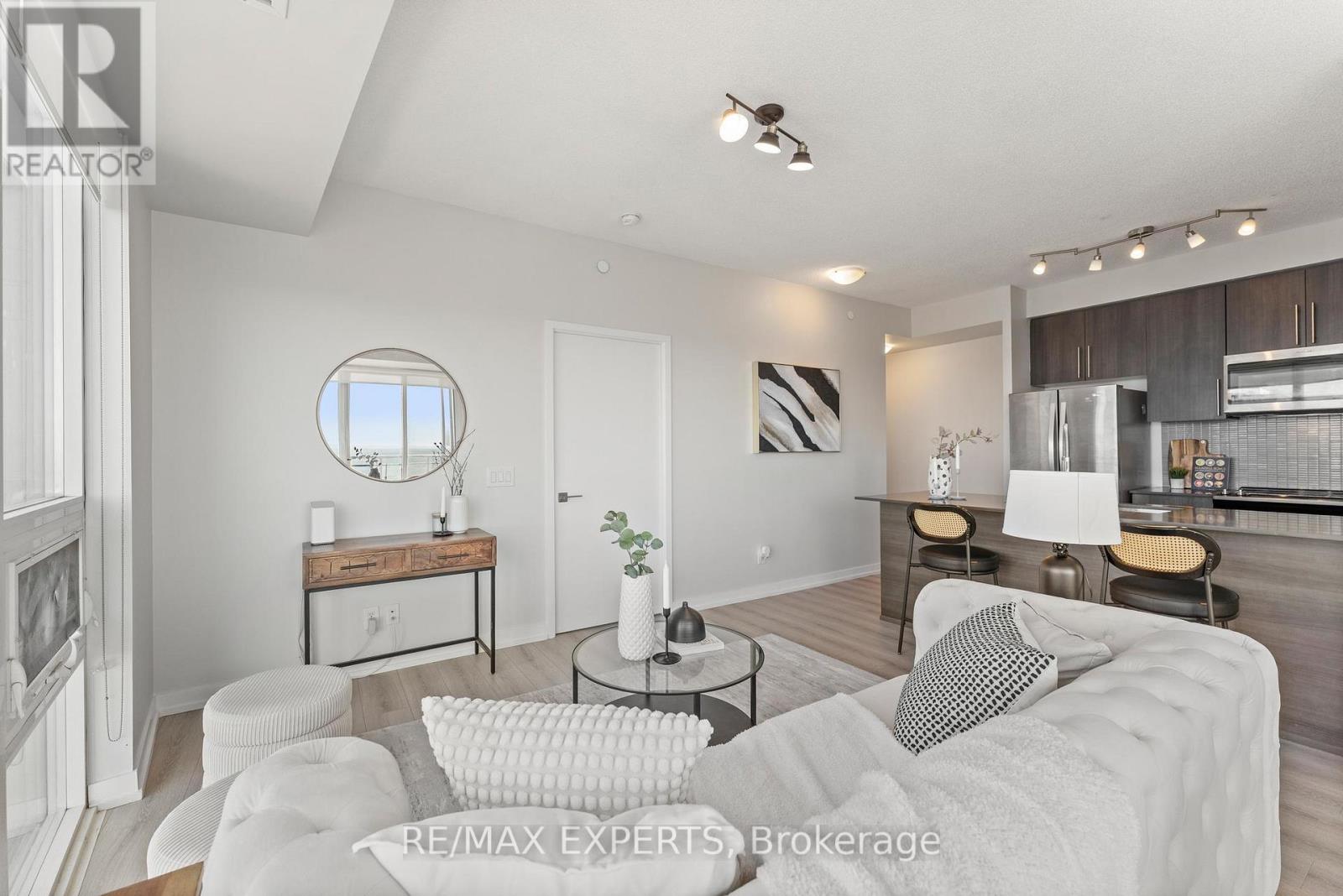 4502 - 4011 Brickstone Mews, Mississauga (Creditview), Ontario  L5B 0G3 - Photo 14 - W12448282