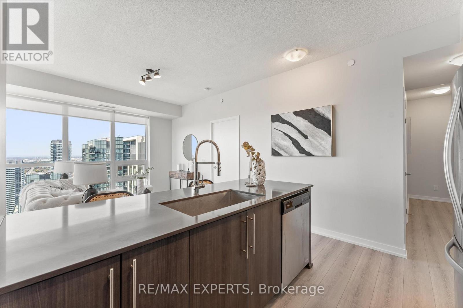 4502 - 4011 Brickstone Mews, Mississauga (Creditview), Ontario  L5B 0G3 - Photo 6 - W12448282