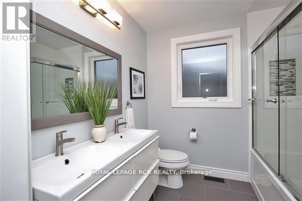 5 Tannery Creek Crescent, Aurora, Ontario  L4G 5N3 - Photo 25 - N12431728